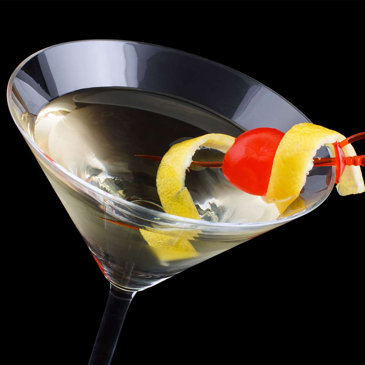 You are currently viewing The best Vesper martini and lemon twist recipe revealed